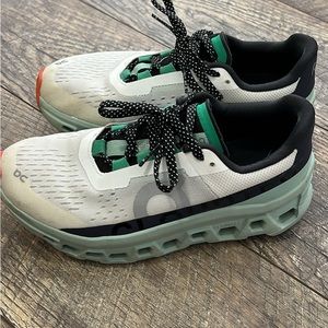 Women’s On Cloud Monster shoes